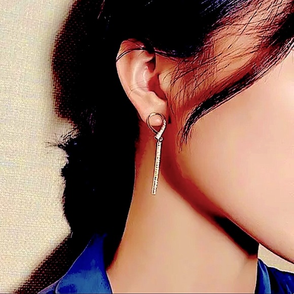 New Gold Crystal Drop Dangle Earrings - Picture 2 of 8